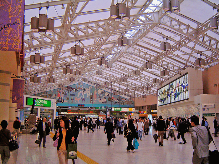 Станция метро Уено в Токио