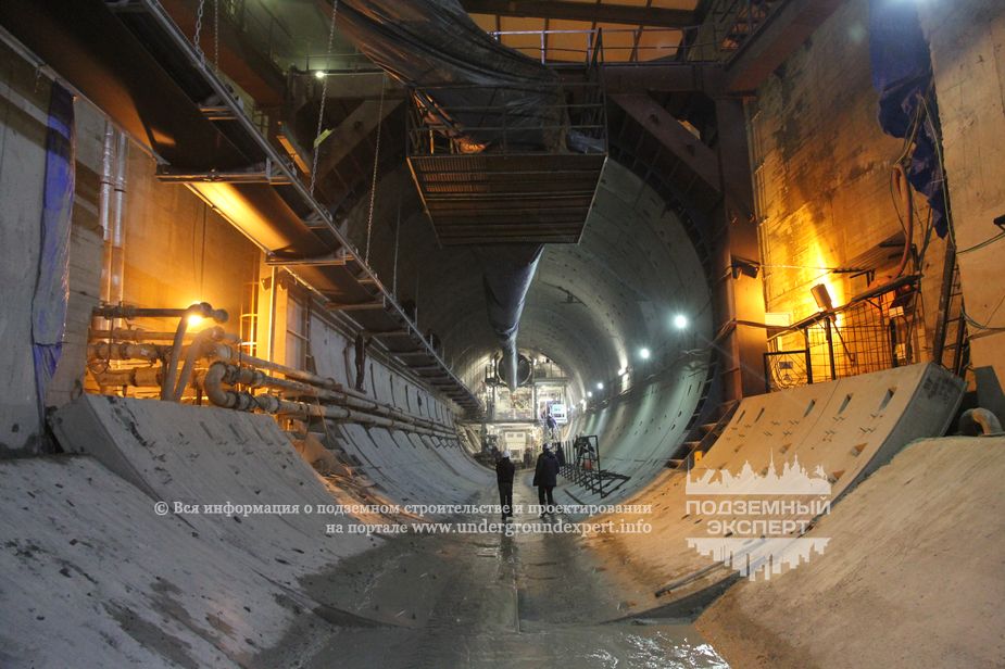 Строительство двухпутного тоннеля метро 
