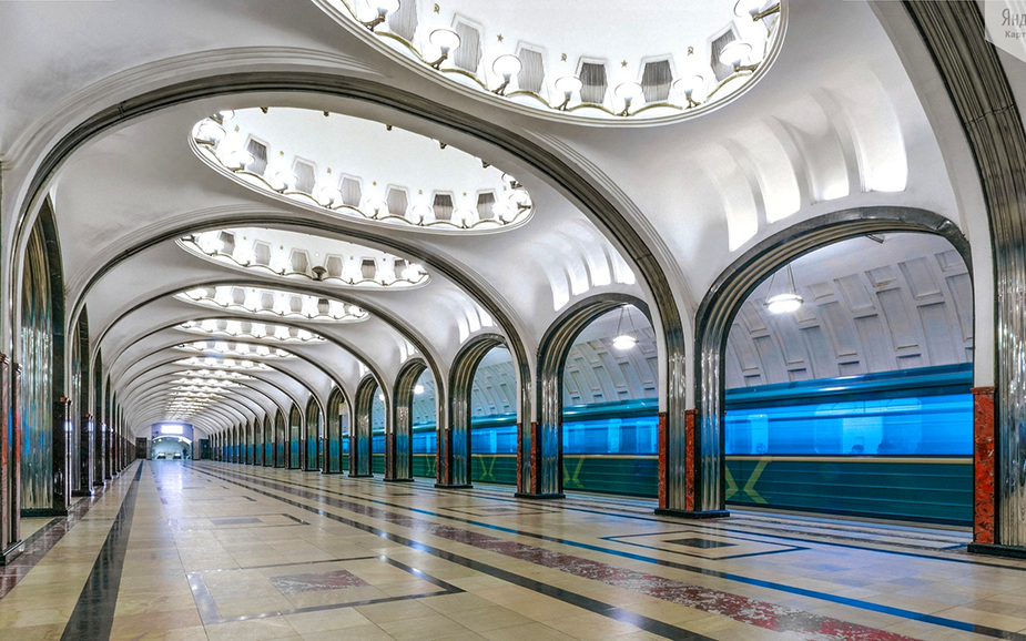 Станция метро Маяковская