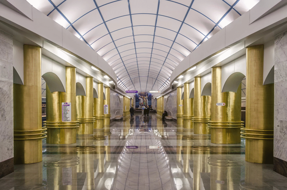 Станция метро Международная