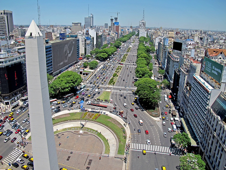 самая широкая улица в Аргентине