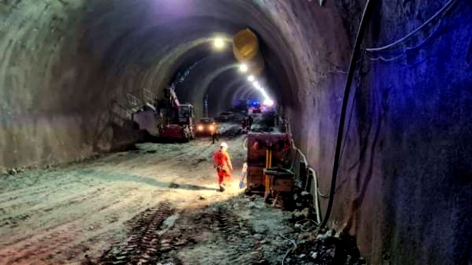 Struma tunnel